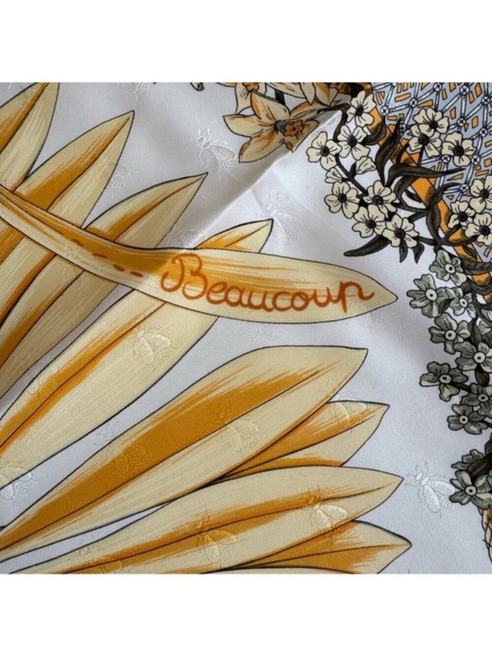 NEW Hermes Amours Bee Sunflower Jacquard Hermes Silk Scarf 1999 Annie Faivre - Picture 12 of 16